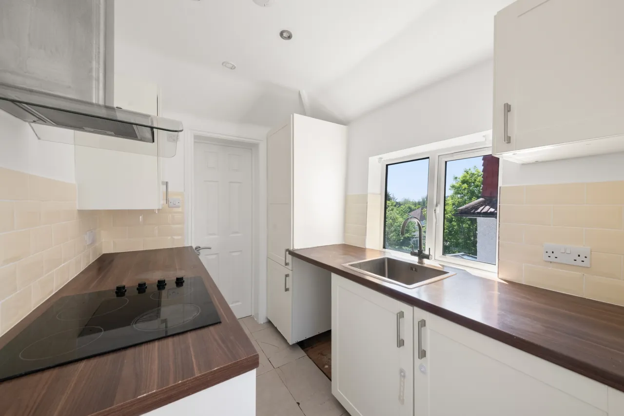 Beechmount Avenue, Hanwell, W7 3AF, photo 4