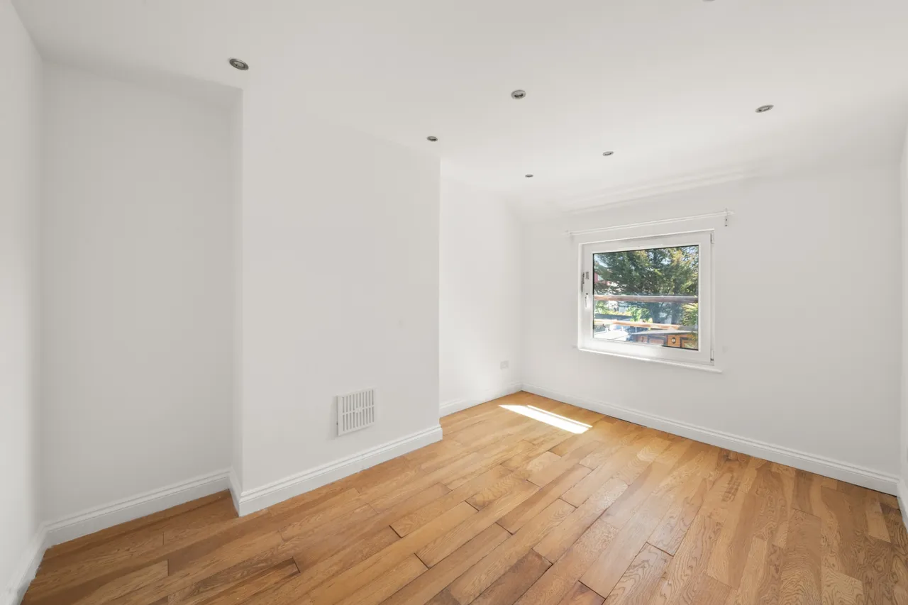 Beechmount Avenue, Hanwell, W7 3AF, photo 5