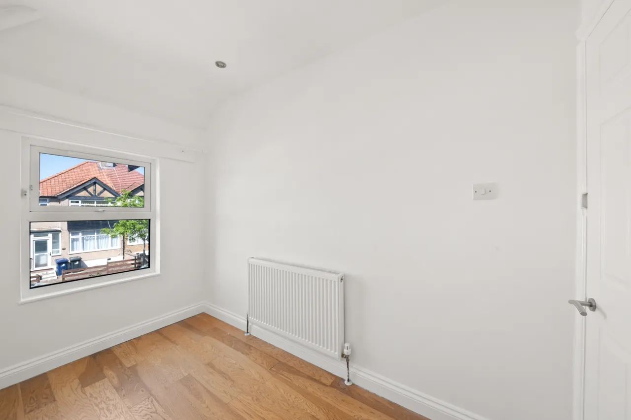 Beechmount Avenue, Hanwell, W7 3AF, photo 6