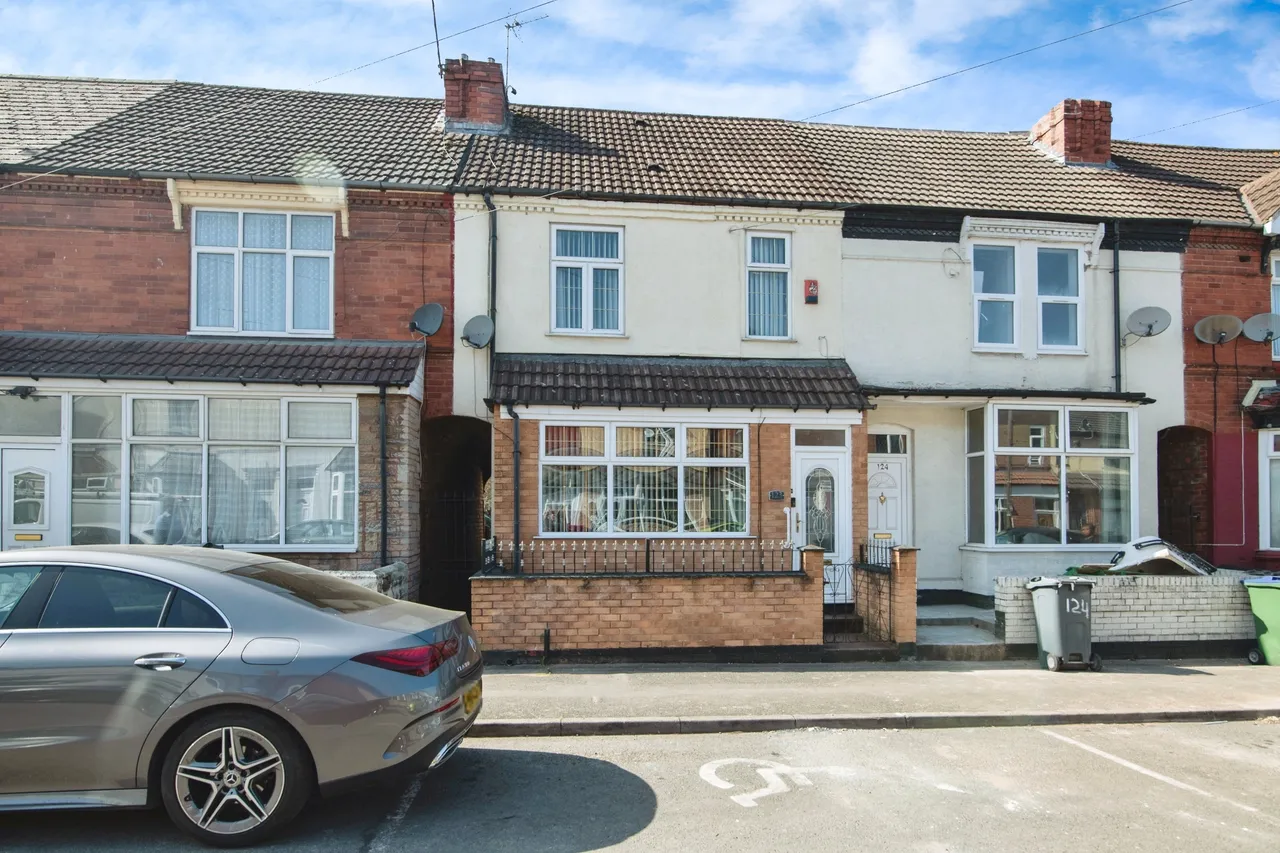 4 bed house for sale — Cheshire Road, Smethwick