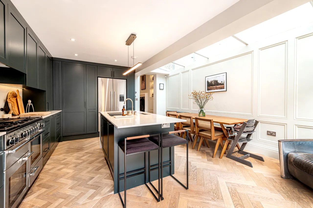 Treadgold Street, London, W11, photo 10