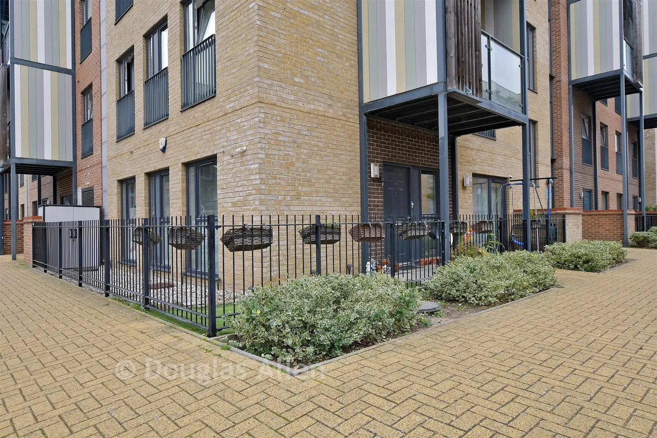 Maxwell Road, Romford, RM7, photo 15