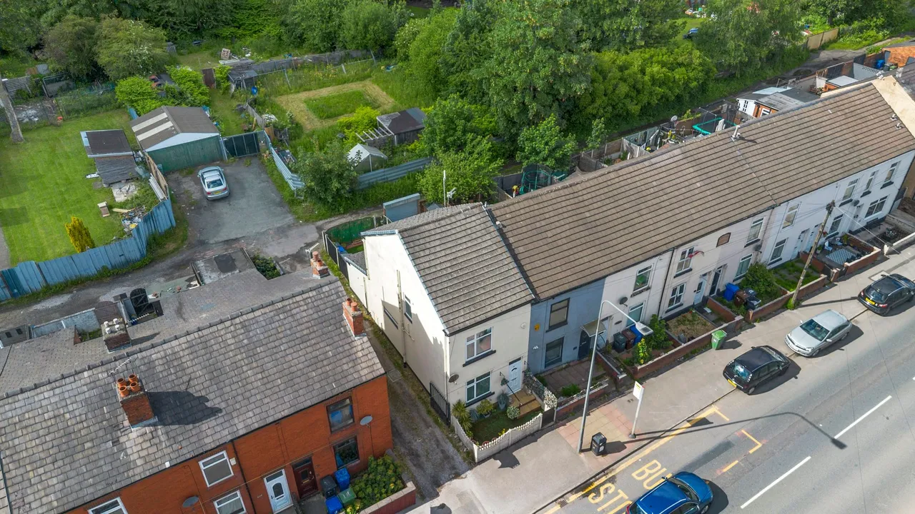 Bolton Road, Ashton-In-Makerfield, Wigan, WN4 8TG, photo 4