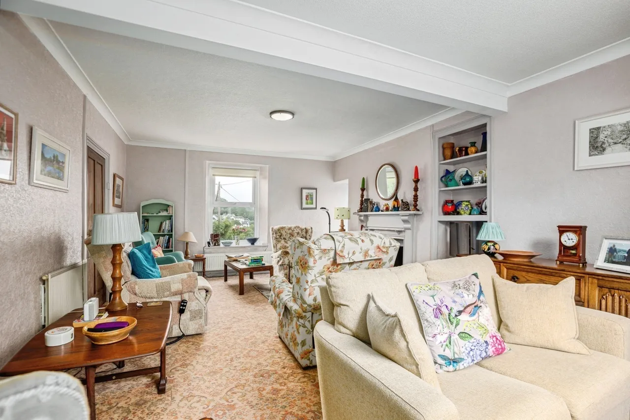 Cwrtnewydd, Llanybydder, SA40, photo 8