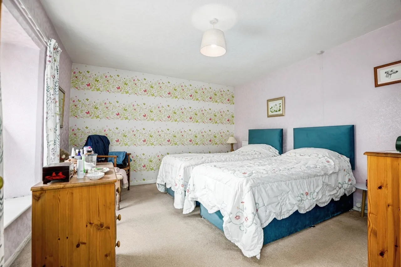 Cwrtnewydd, Llanybydder, SA40, photo 13