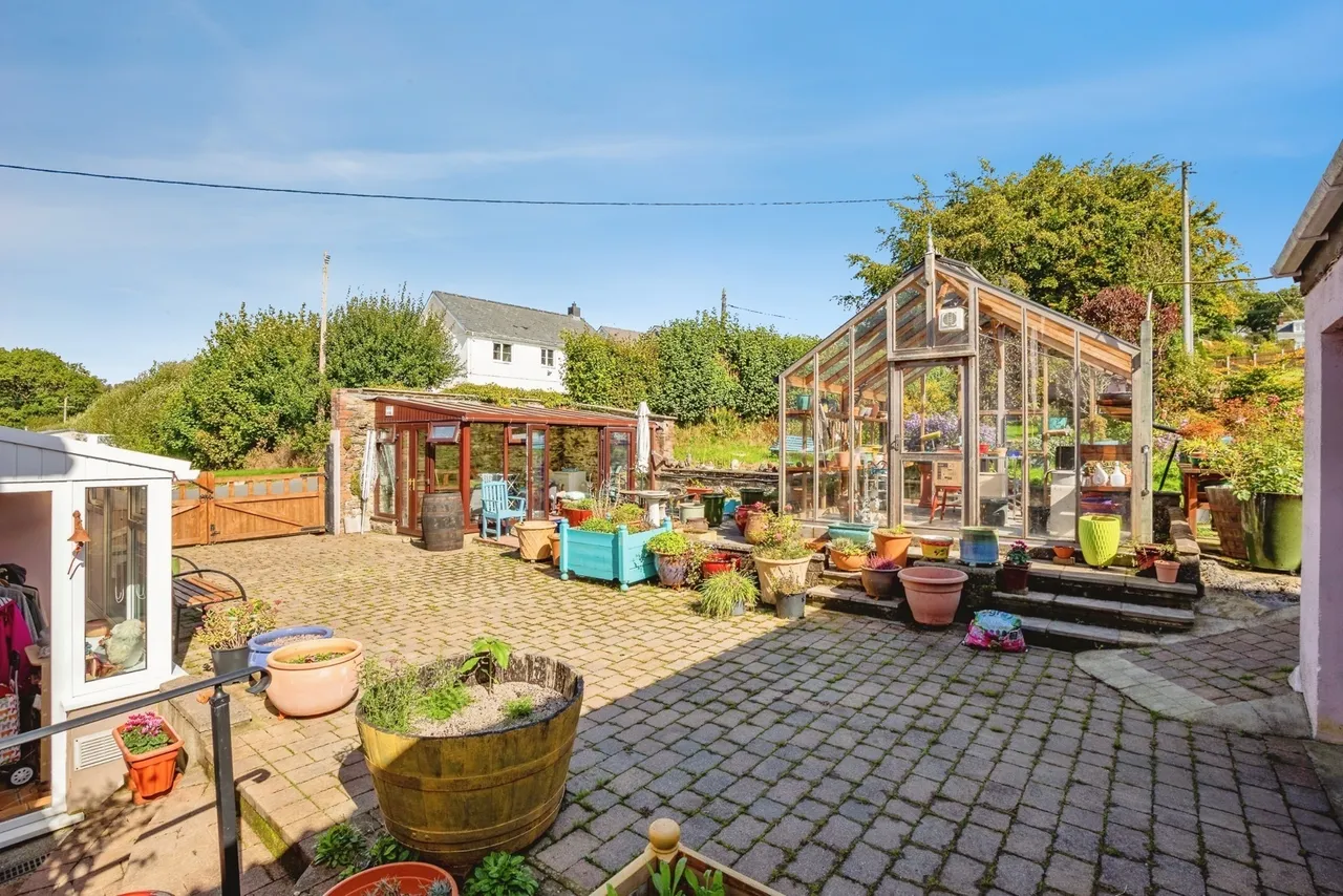 Cwrtnewydd, Llanybydder, SA40, photo 36