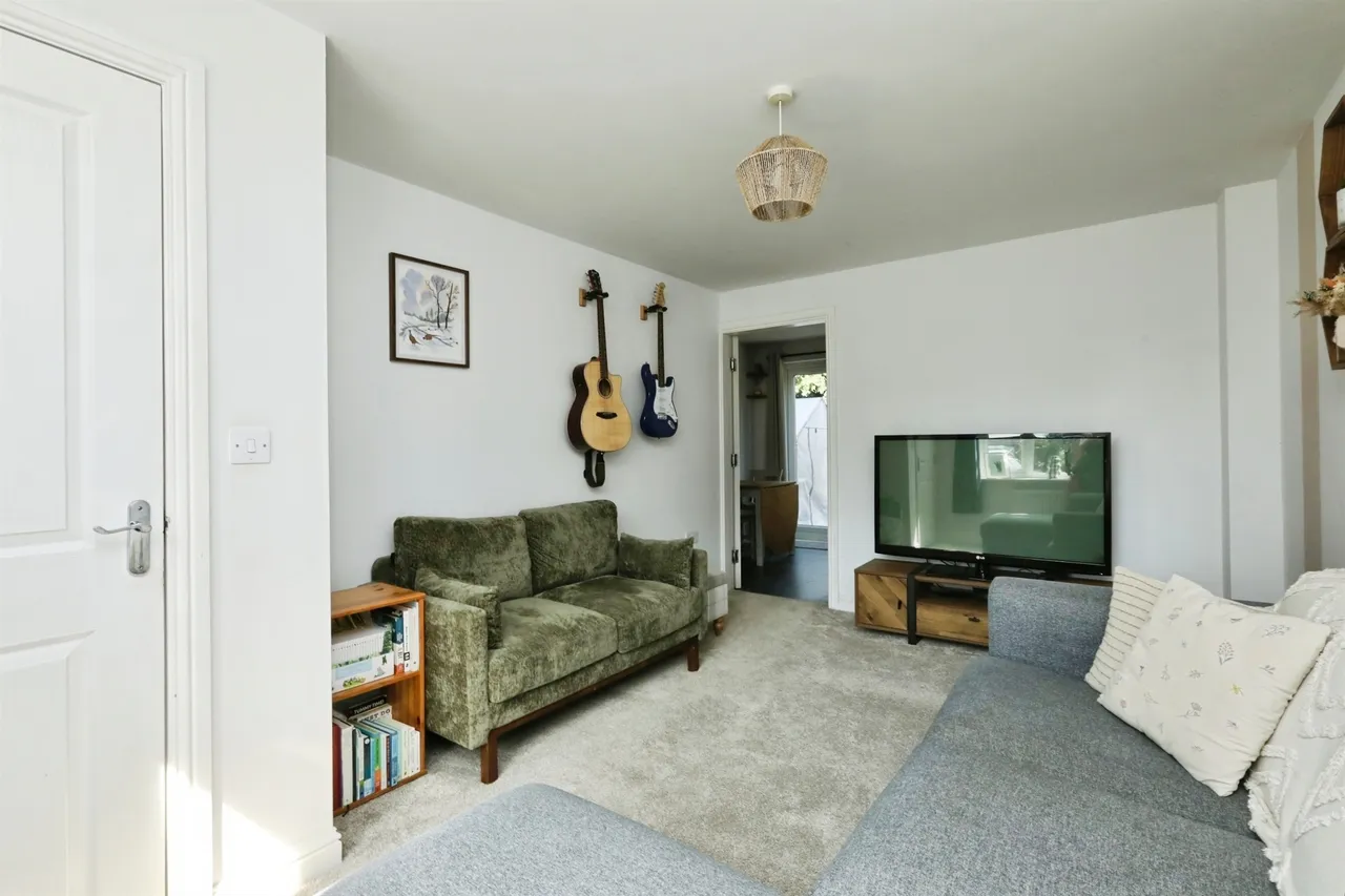 Portland Road, RETFORD, photo 3