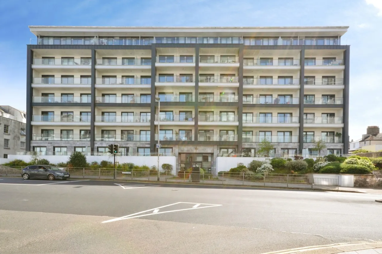 1 bed property for sale — Notte Street, Plymouth, Devon, PL1
