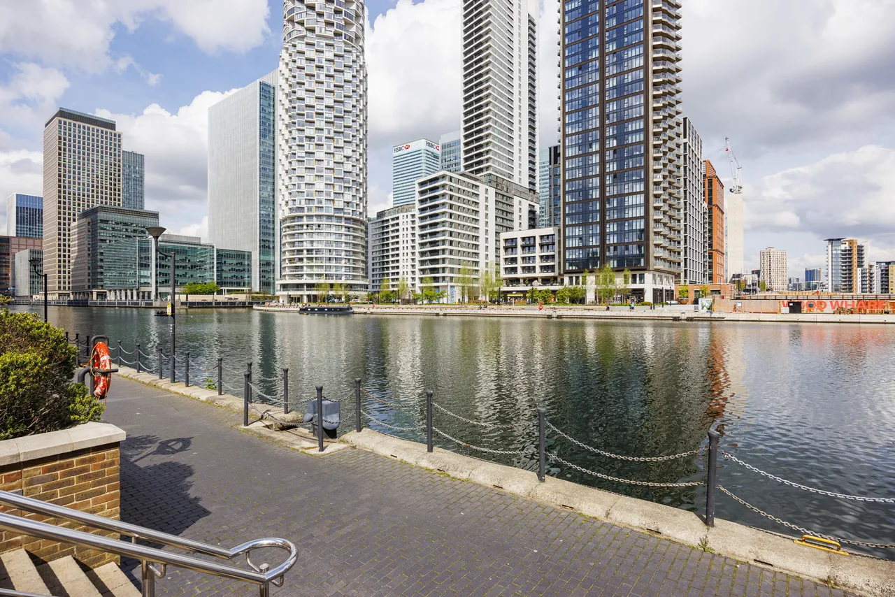 Meridian Place, London, E14, photo 2