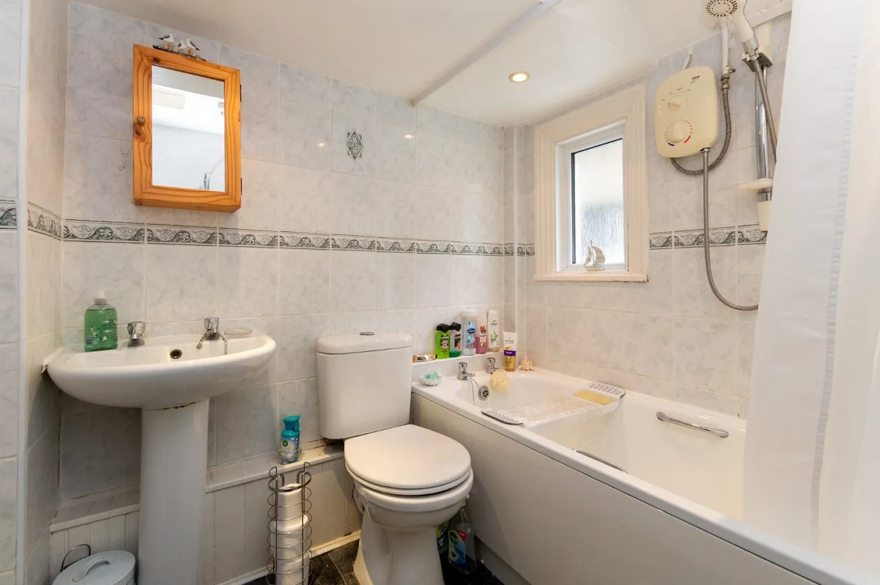 Llwynon Gardens, Llandudno, LL30, photo 11