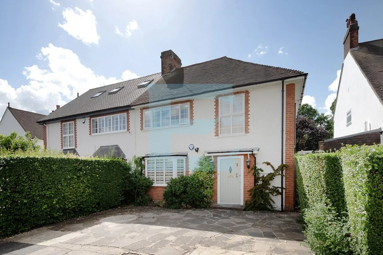 3 bed house for sale, Bittacy Park Avenue, Mill Hill, NW7