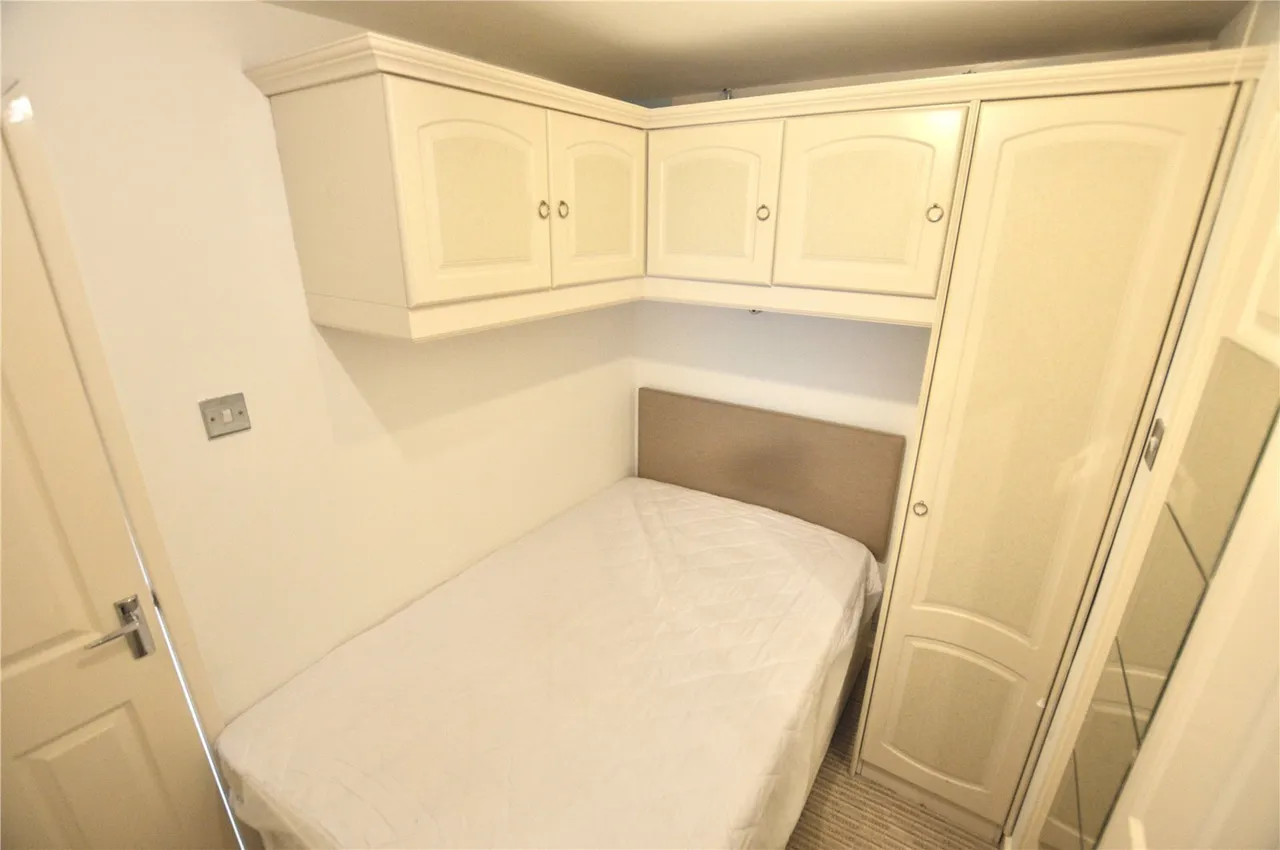 Oakworth Drive, Halfway, S20, photo 5