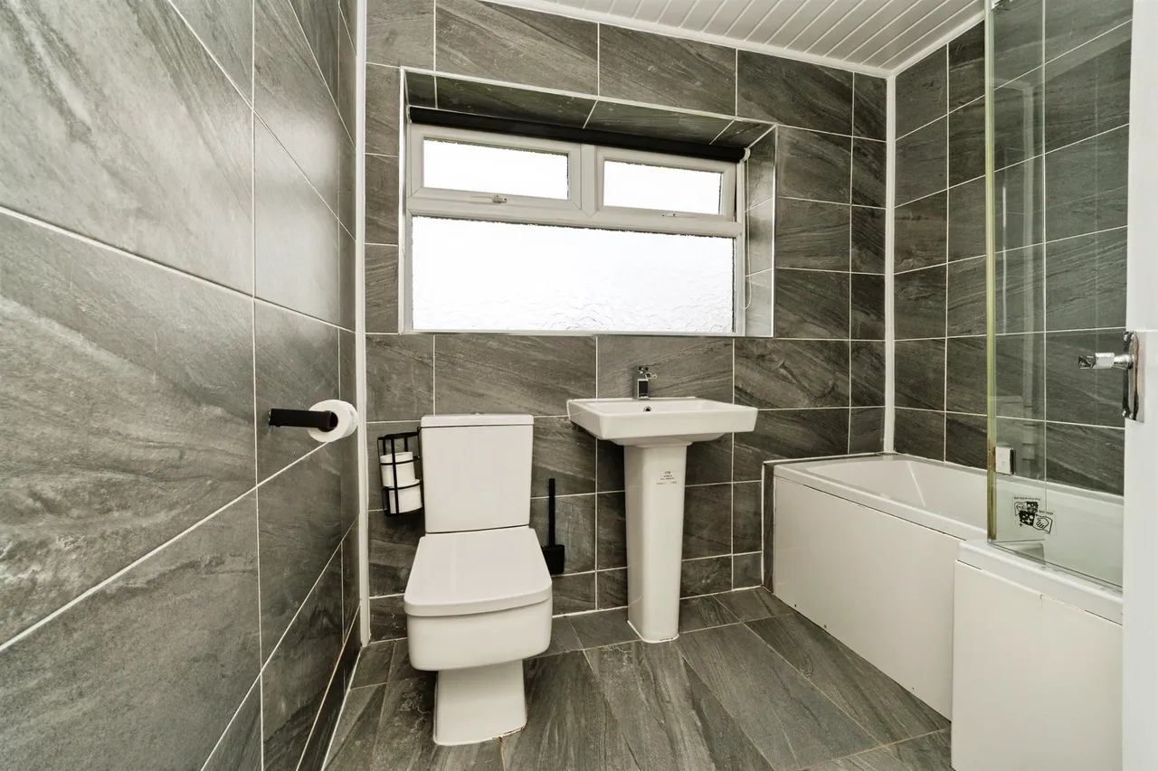 Baffin Close, Wirral, CH46, photo 18