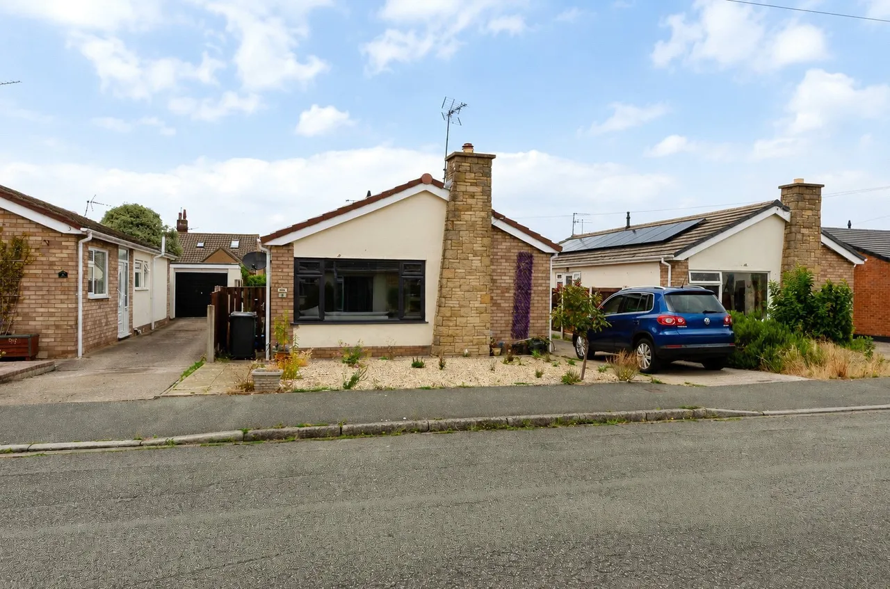 2 bed house for sale, Lon Garnedd, Abergele, LL22