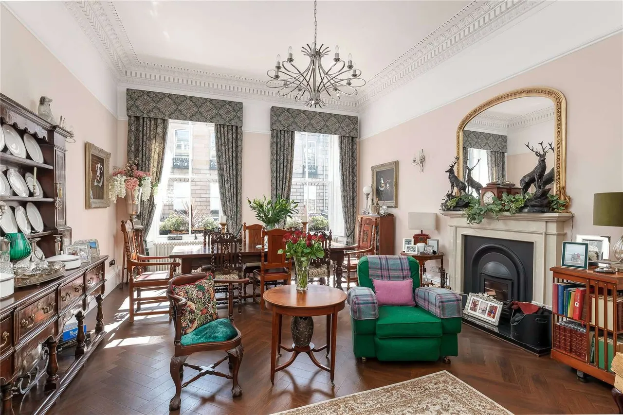 Alva Street, West End, Edinburgh, Midlothian, EH2 4QG, photo 3