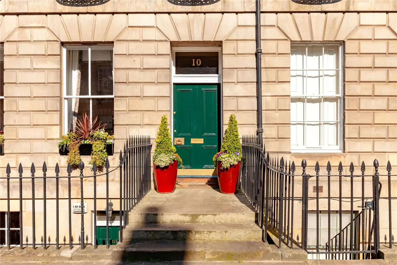6 bed house for sale — Alva Street, West End, Edinburgh, Midlothian, EH2 4QG