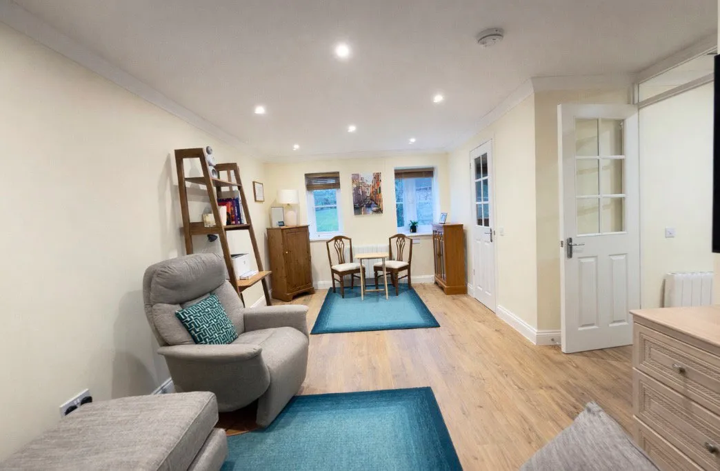 Woburn Road, Woburn Sands, MK17, photo 4