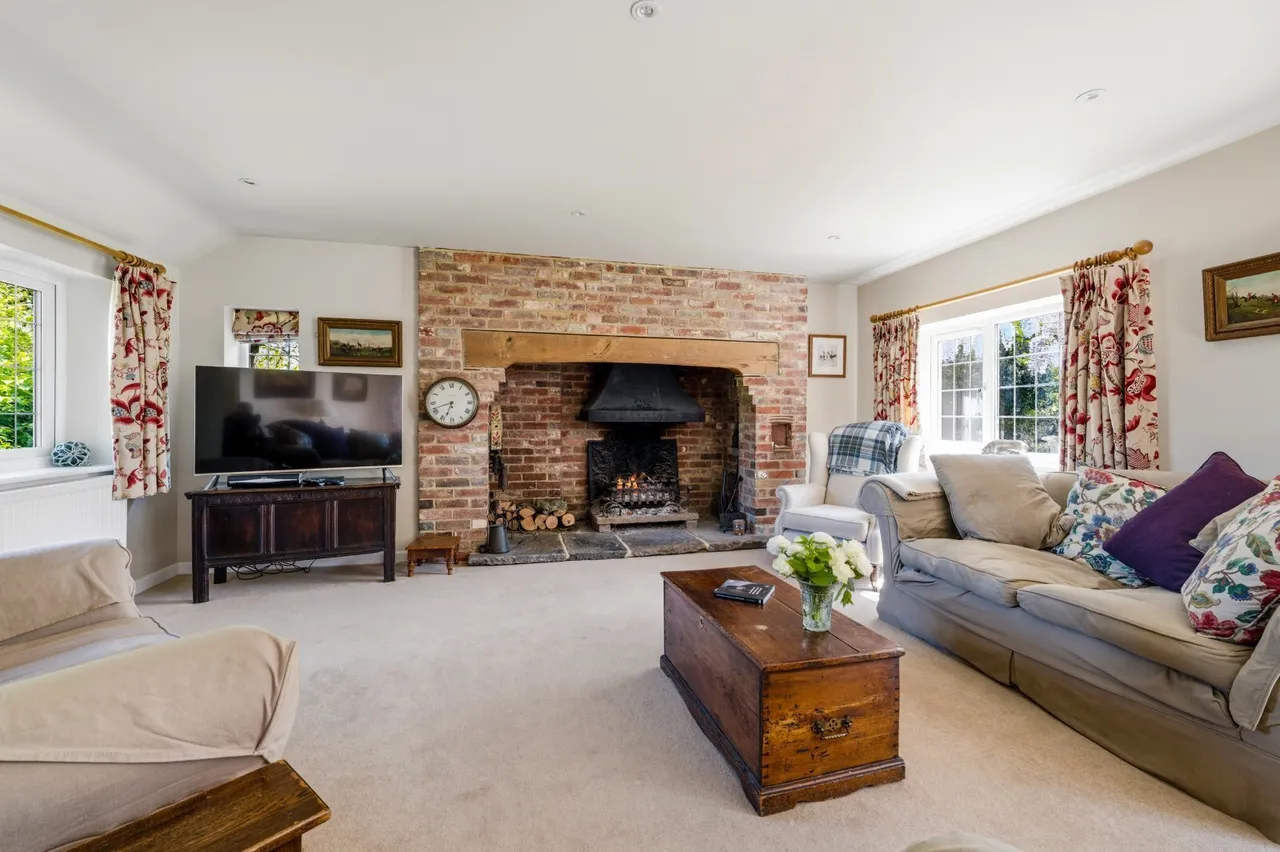 Cuckfield Road, Ansty, RH17, photo 3