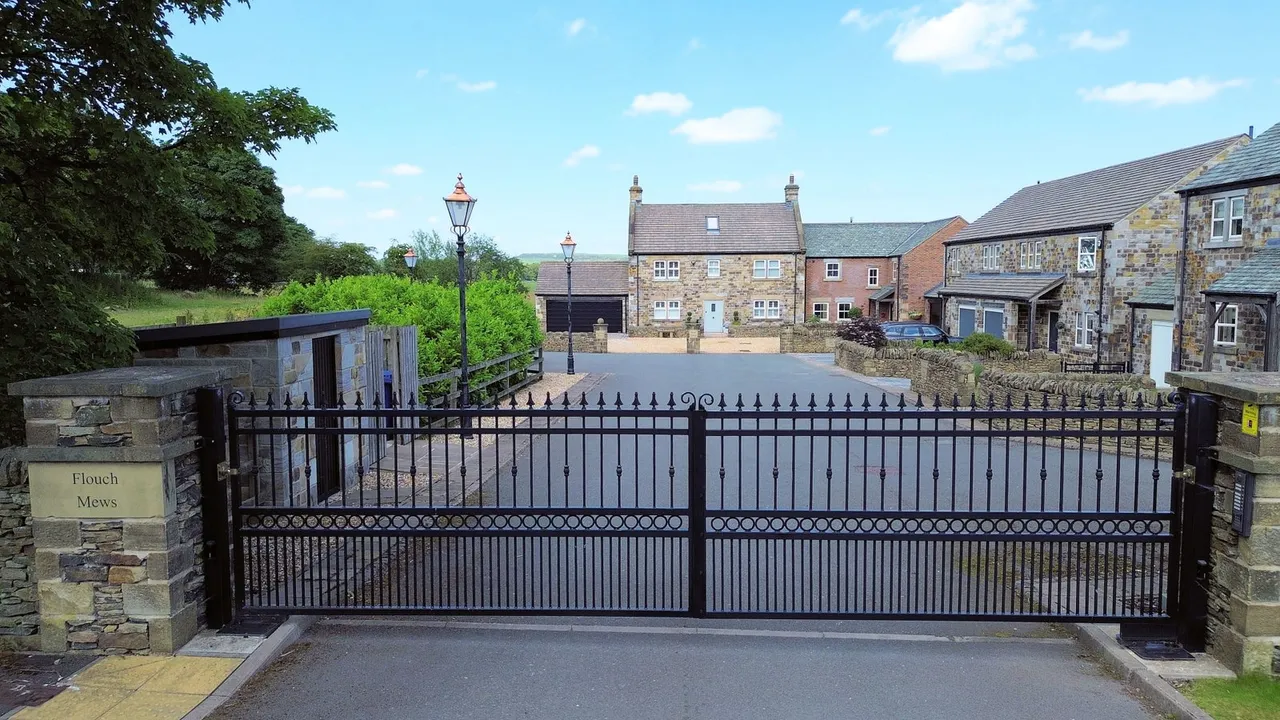 Flouch Mews, Hazlehead, S36, photo 30