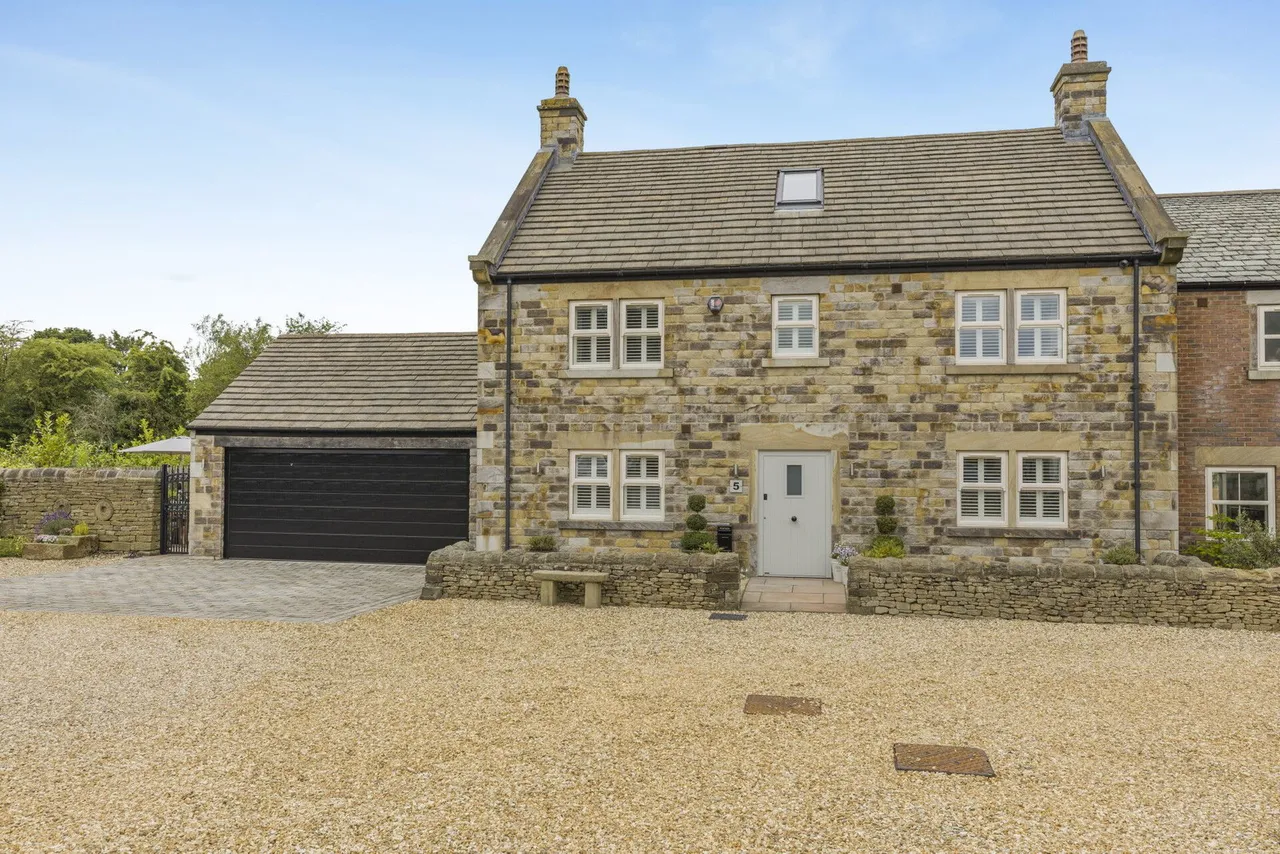 Flouch Mews, Hazlehead, S36, photo 31