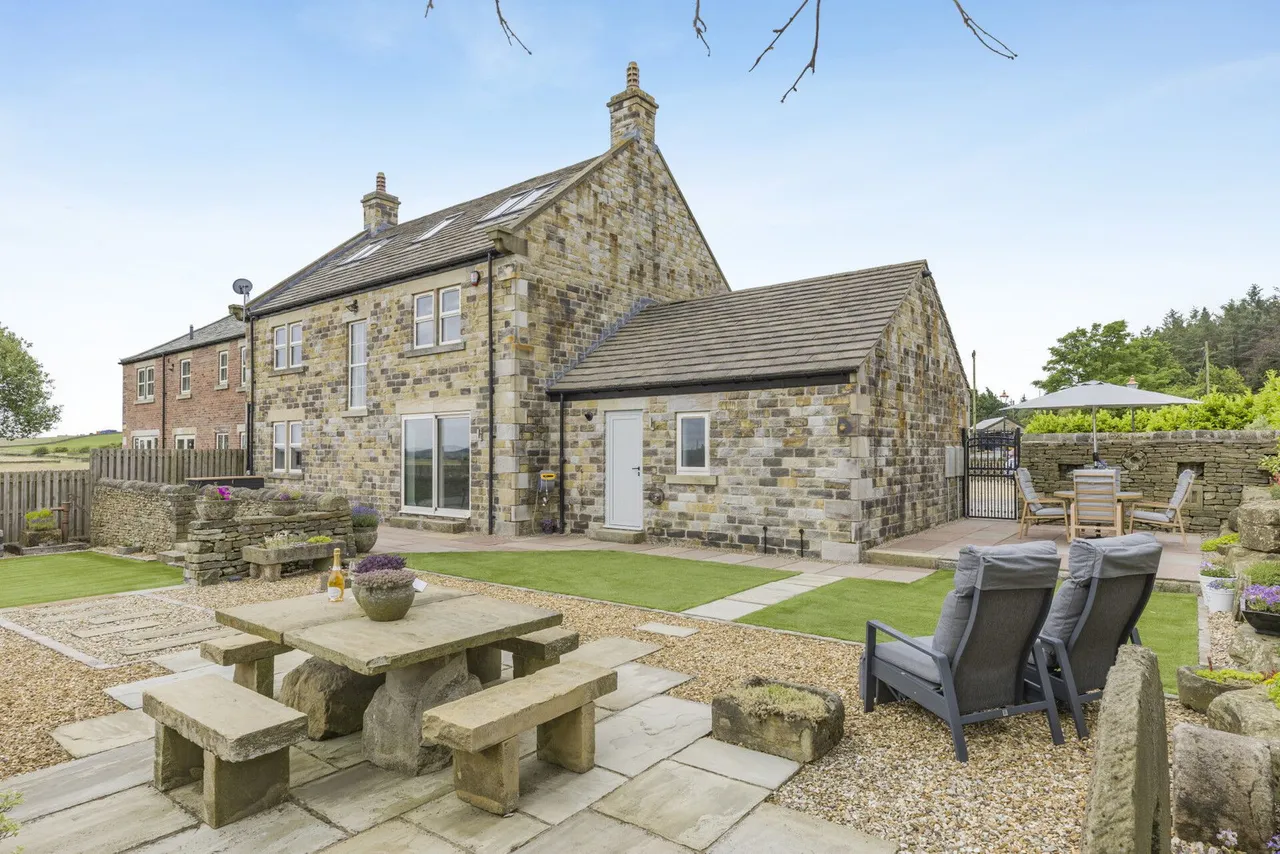 Flouch Mews, Hazlehead, S36, photo 4