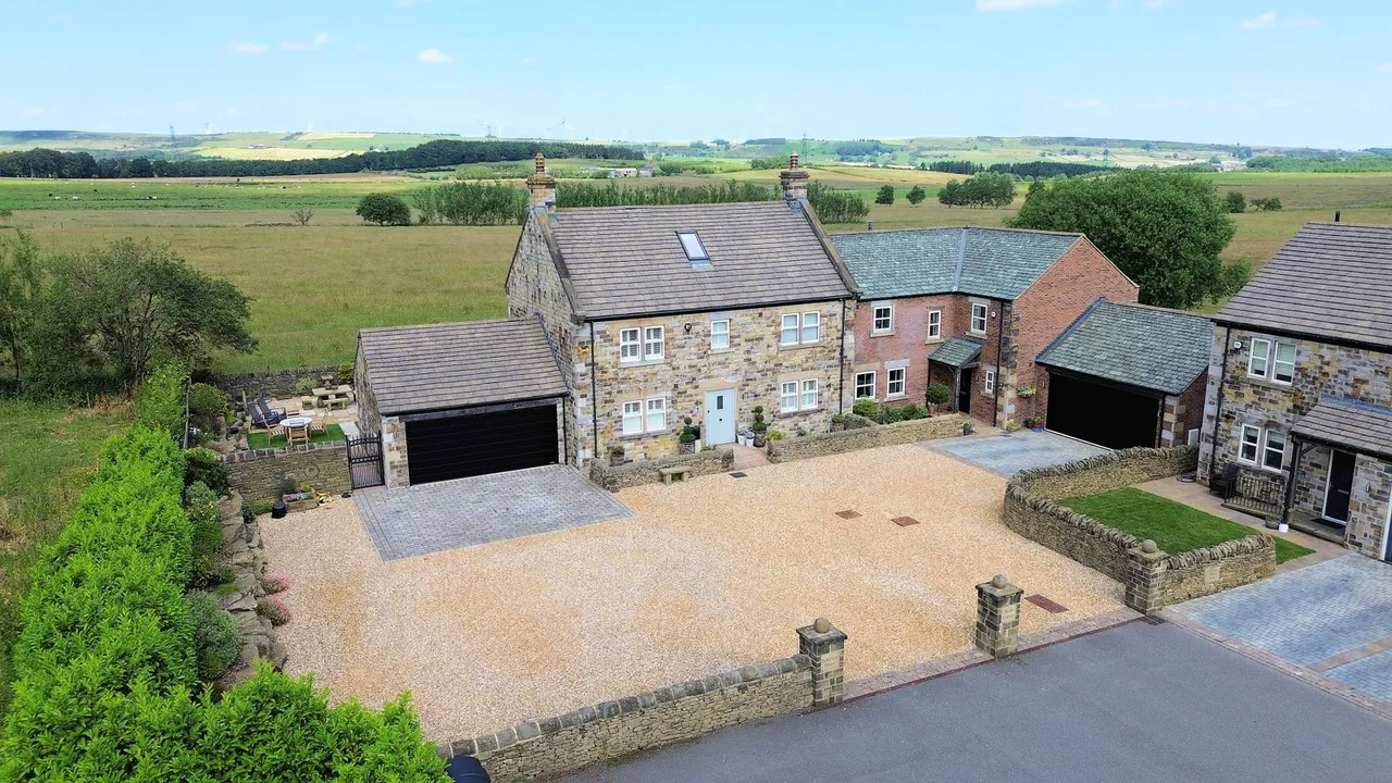 Flouch Mews, Hazlehead, S36, photo 32