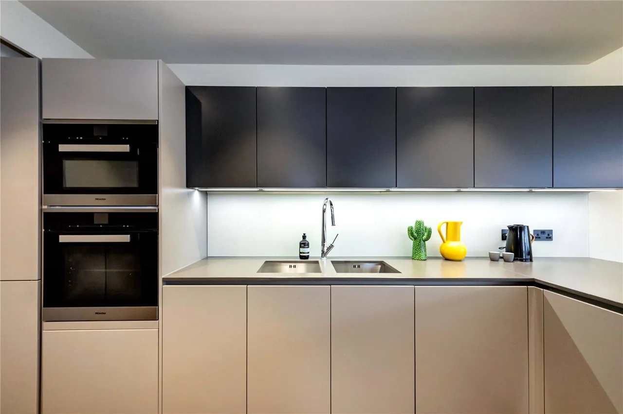 Alderside Apartments, 35 Salusbury Road, Queens Park Place, London, NW6 6BF, photo 7