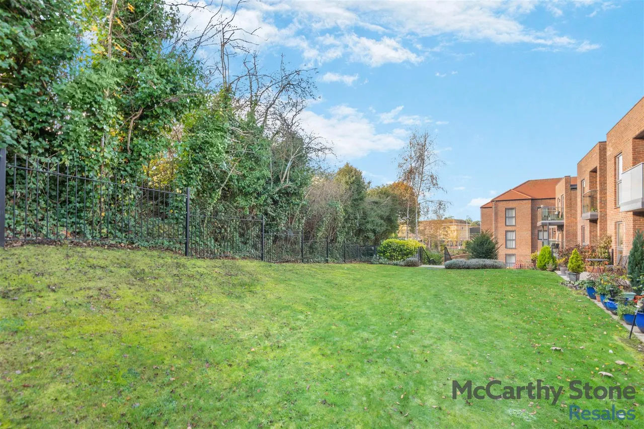 Lower Turk Street, Alton, GU34, photo 24