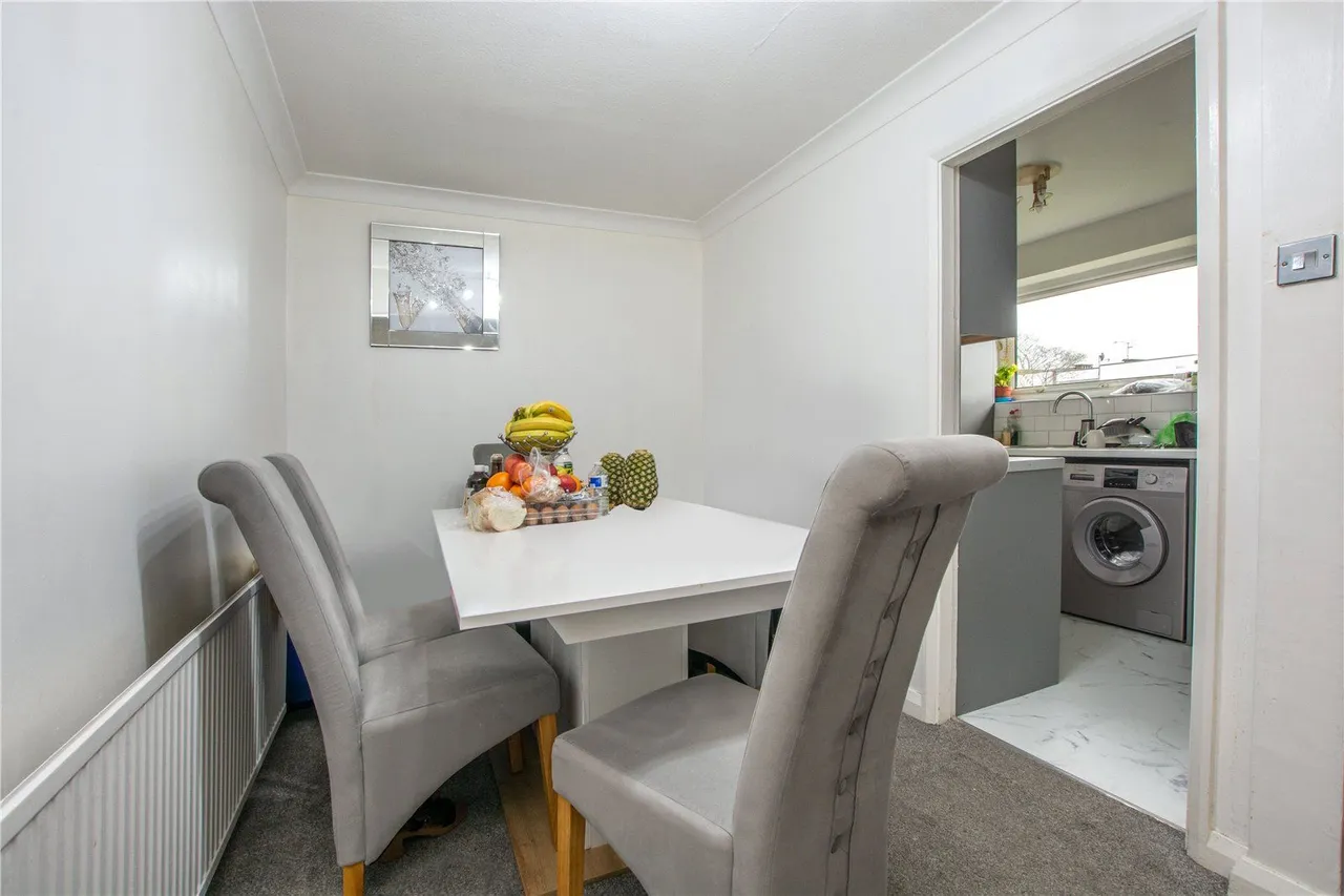 The Moorlands, Leeds, LS17, photo 5