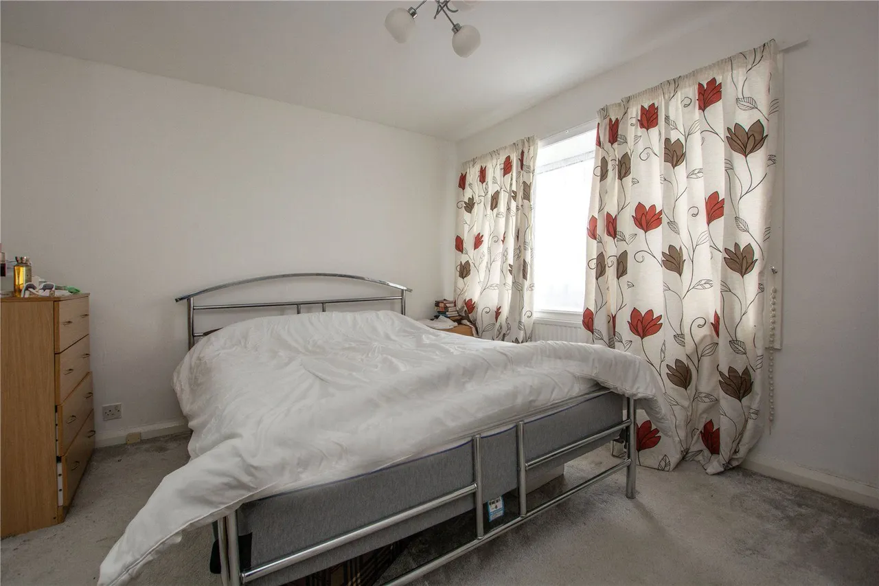 The Moorlands, Leeds, LS17, photo 4