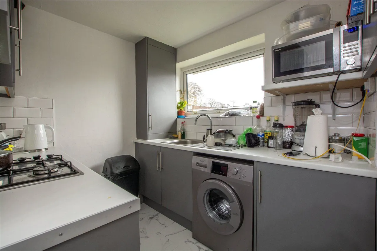 The Moorlands, Leeds, LS17, photo 3
