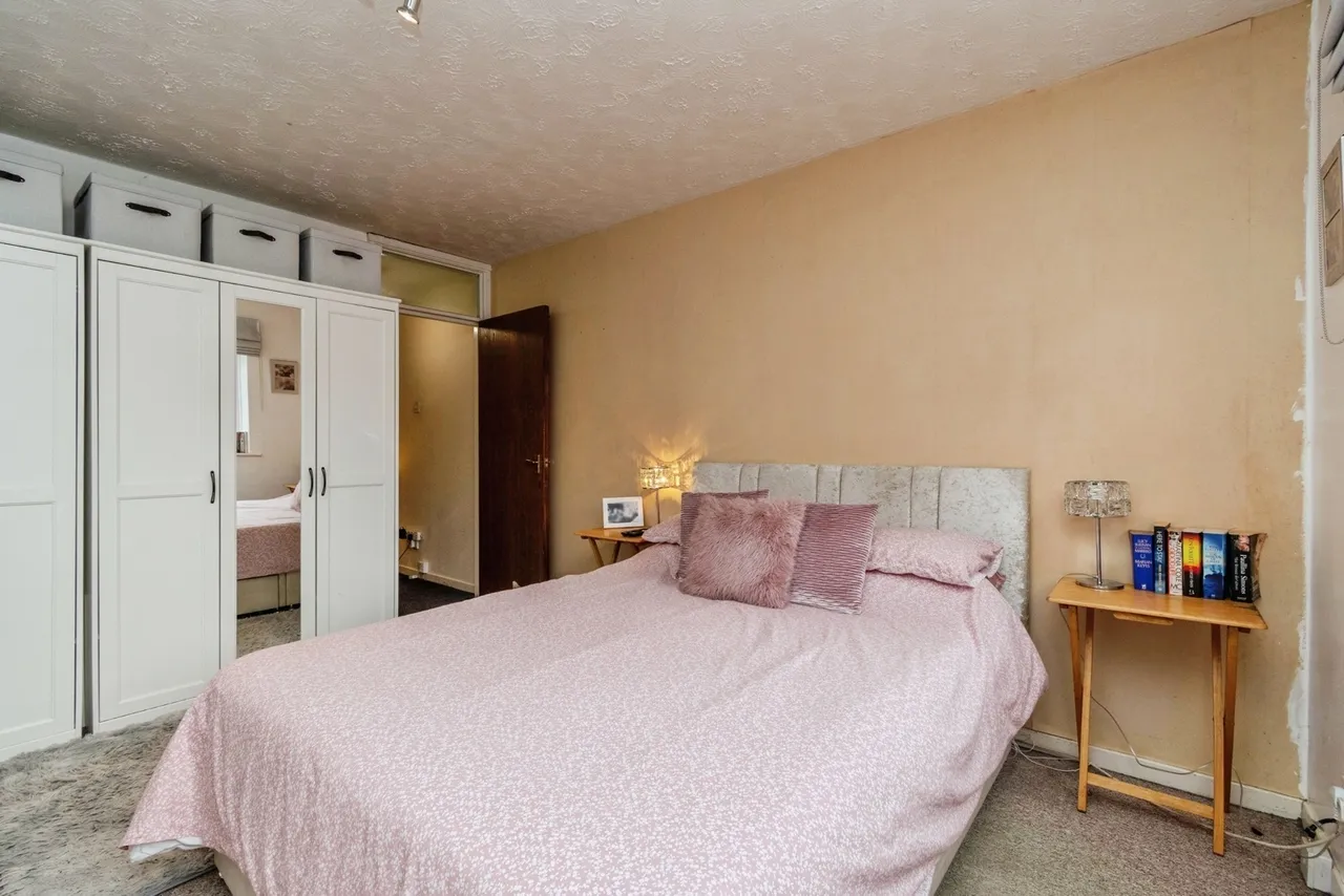 Almond Close, Heath Hayes, Cannock, WS11, photo 10