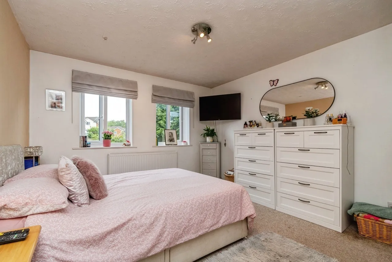 Almond Close, Heath Hayes, Cannock, WS11, photo 9