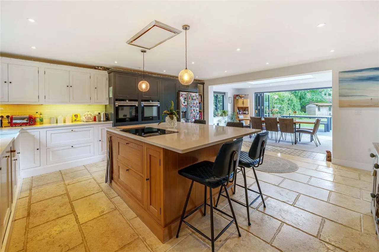 Upper Moorfield Road, Woodbridge, Suffolk, IP12 4JW, photo 2