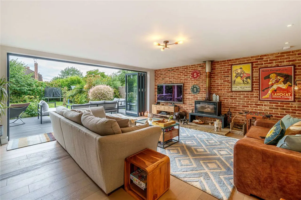 Upper Moorfield Road, Woodbridge, Suffolk, IP12 4JW, photo 5
