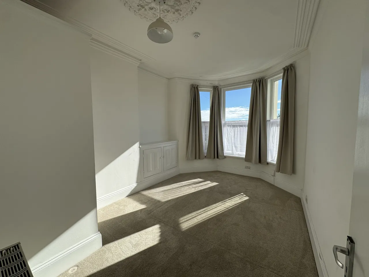 Mount Gould Road, PL4, photo 4