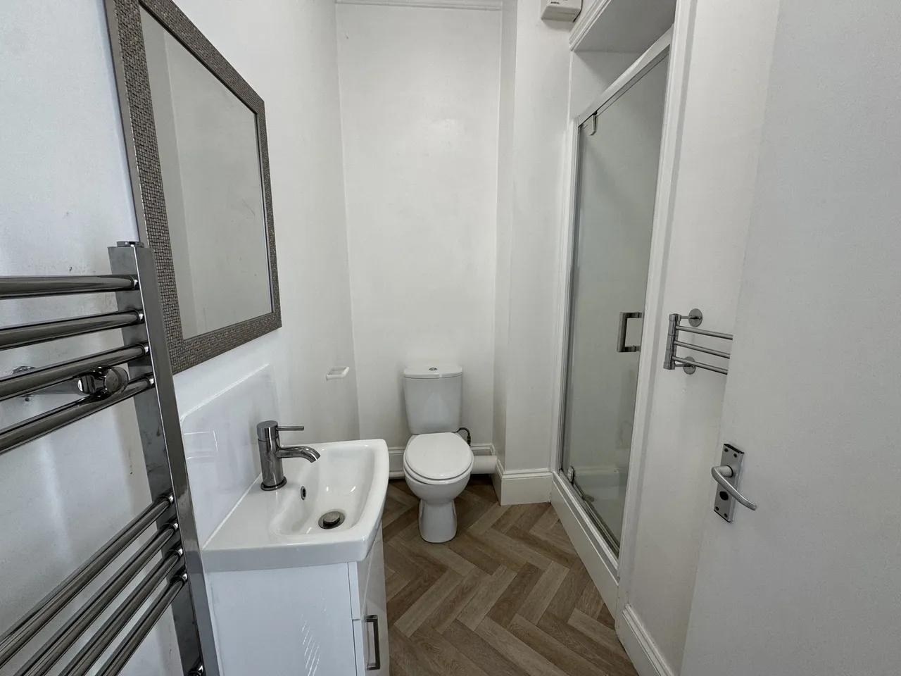 Mount Gould Road, PL4, photo 5
