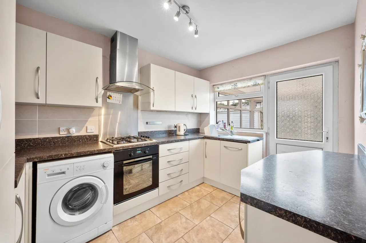 Westfield Avenue, Ashton-In-Makerfield, Wigan, Wigan, WN4 9RH, photo 14