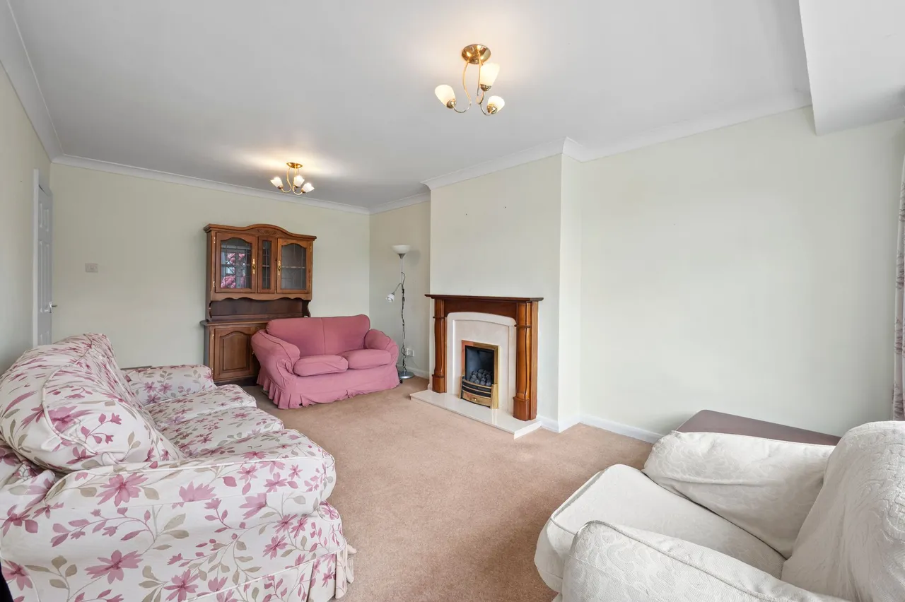 Westfield Avenue, Ashton-In-Makerfield, Wigan, Wigan, WN4 9RH, photo 2