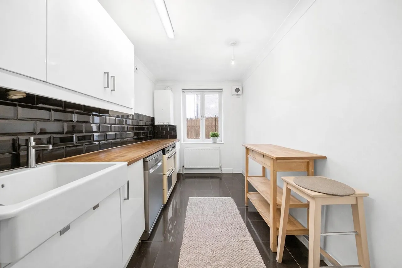 Ermine House, Bow, E3, photo 8