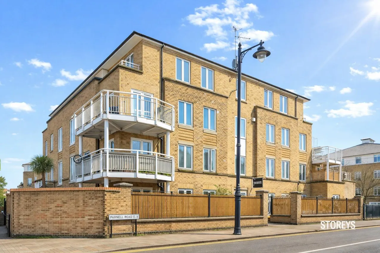 2 bed flat for sale, Ermine House, Bow, E3