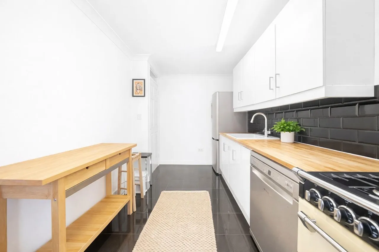 Ermine House, Bow, E3, photo 9