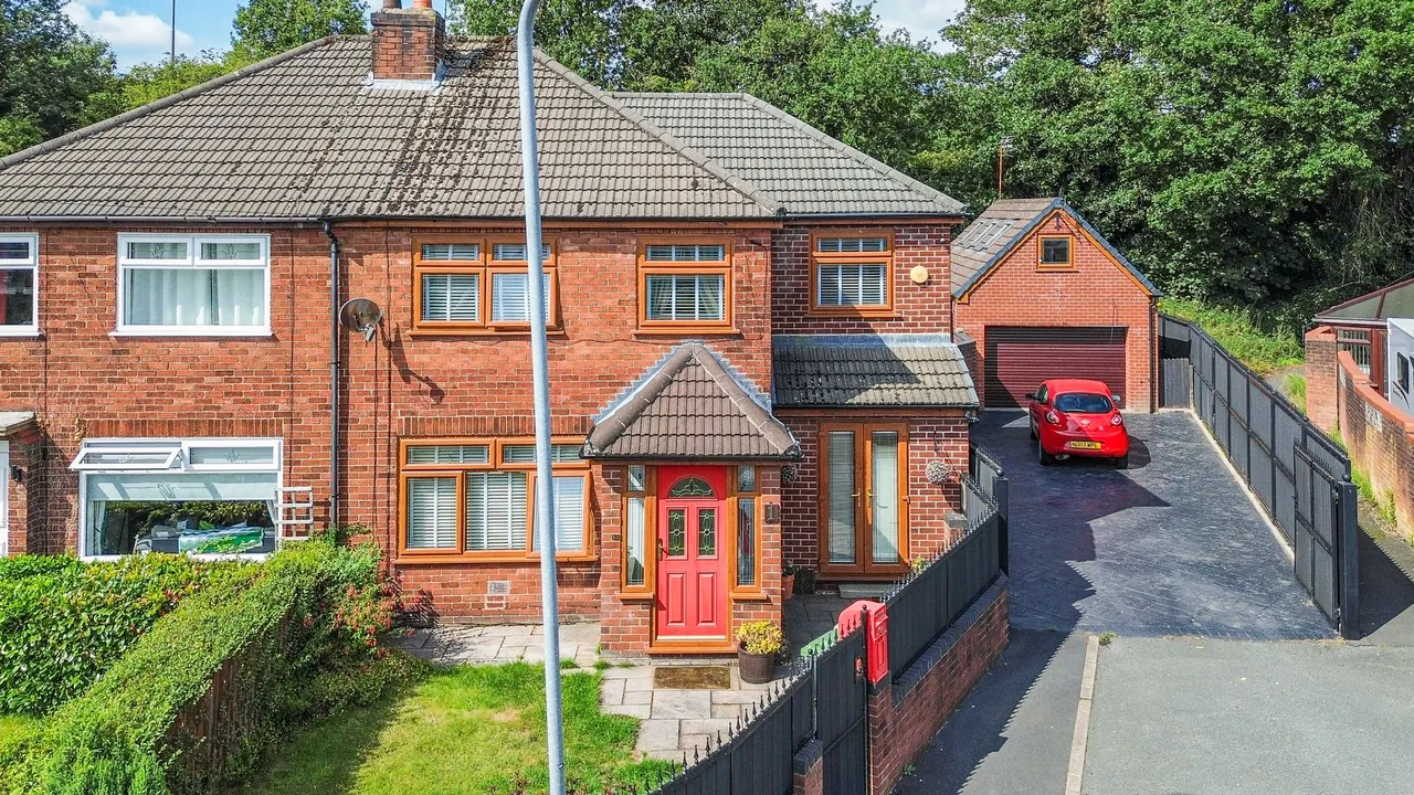 4 bed house for sale, Plane Tree Grove, Haydock, WA11