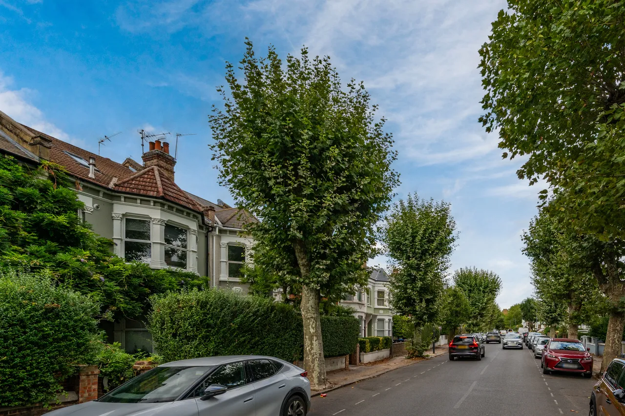 London, NW6, photo 9