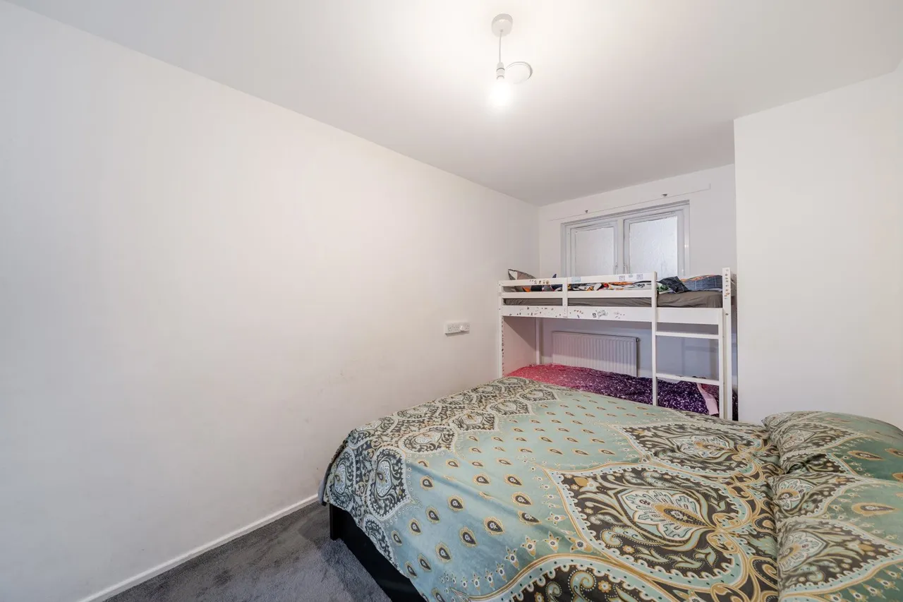 King Arthur Close, SE15, photo 7