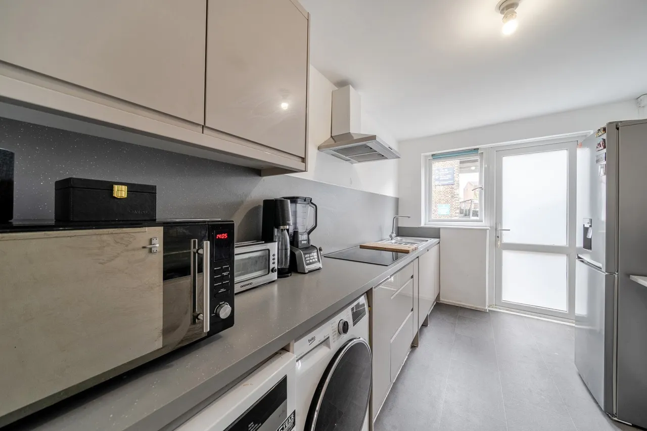 King Arthur Close, SE15, photo 10