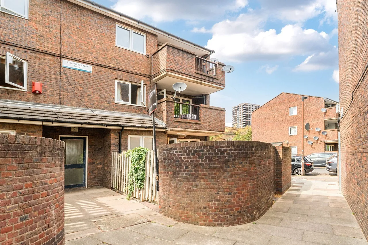 King Arthur Close, SE15, photo 12