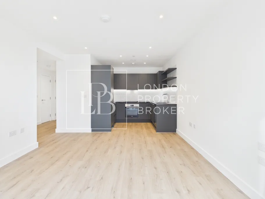 Pettman Crescent, London, SE28, photo 6