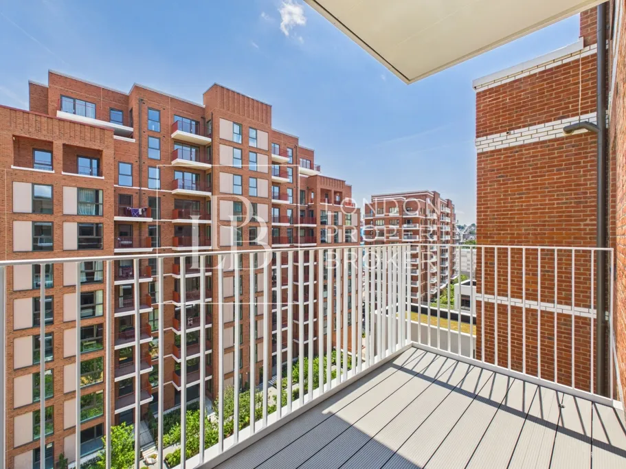 Pettman Crescent, London, SE28, photo 13
