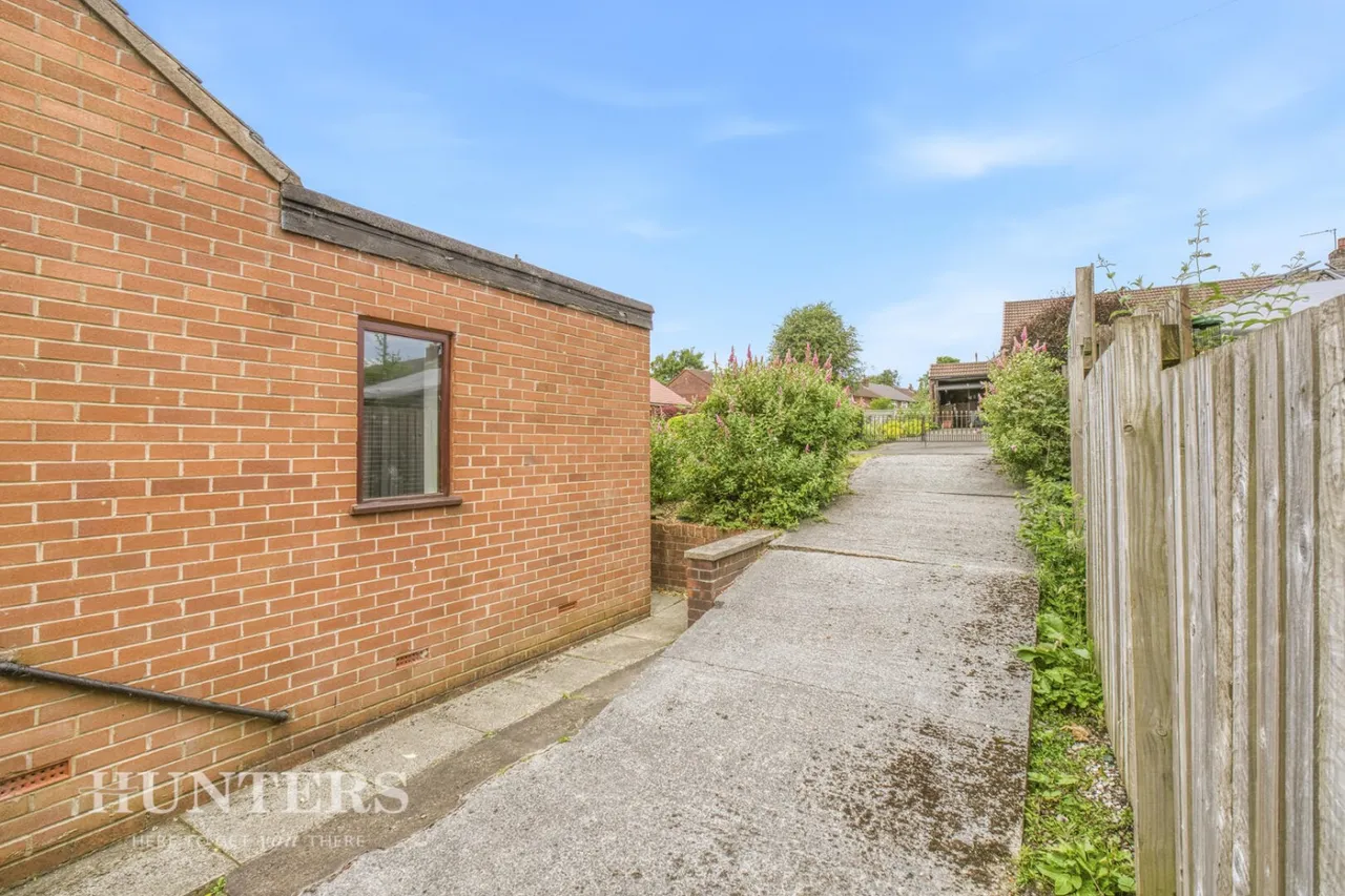 Birch Mount, Hurstead, OL12, photo 20